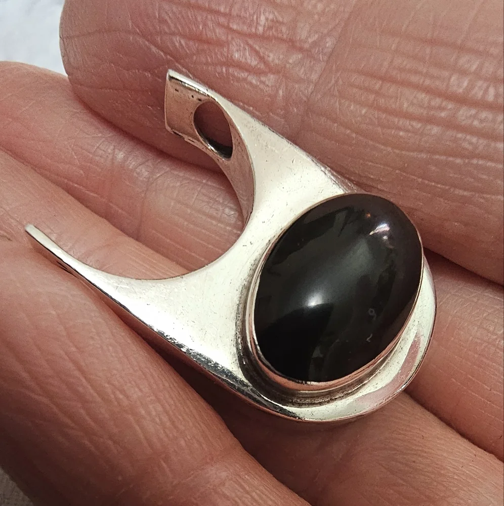 Sterling Silver 925 Genuine Oval Onyx Pendant - Picture 5 of 8